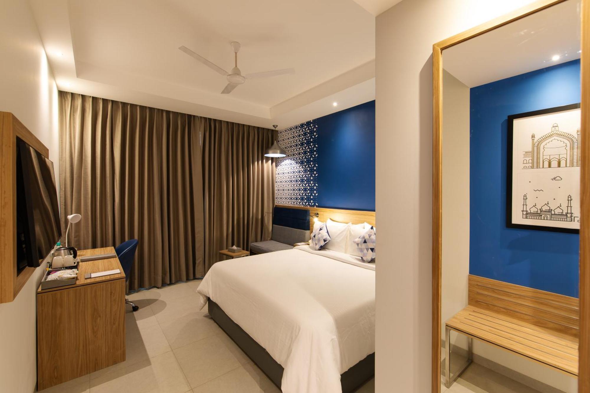 Hometel Alambagh Lucknow - A Sarovar Hotel Exterior foto